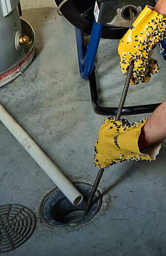 https://southlakeplumber.com.au/uploads/2025/06/emergency-plumbing-494263.jpg